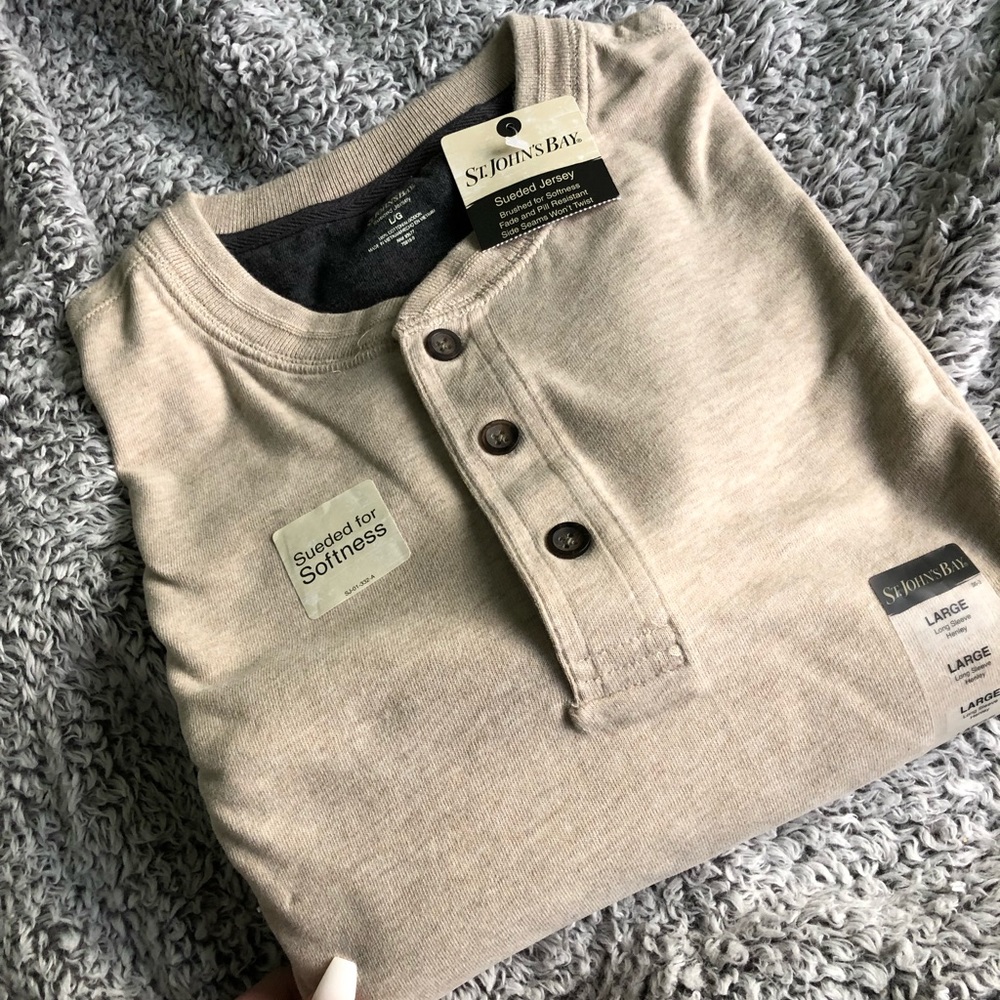 Men’s long sleeve